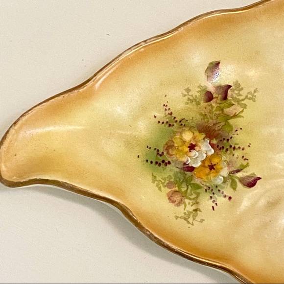 Antique - Crown Devon Shaped Serving Dish - Picture 6 of 15